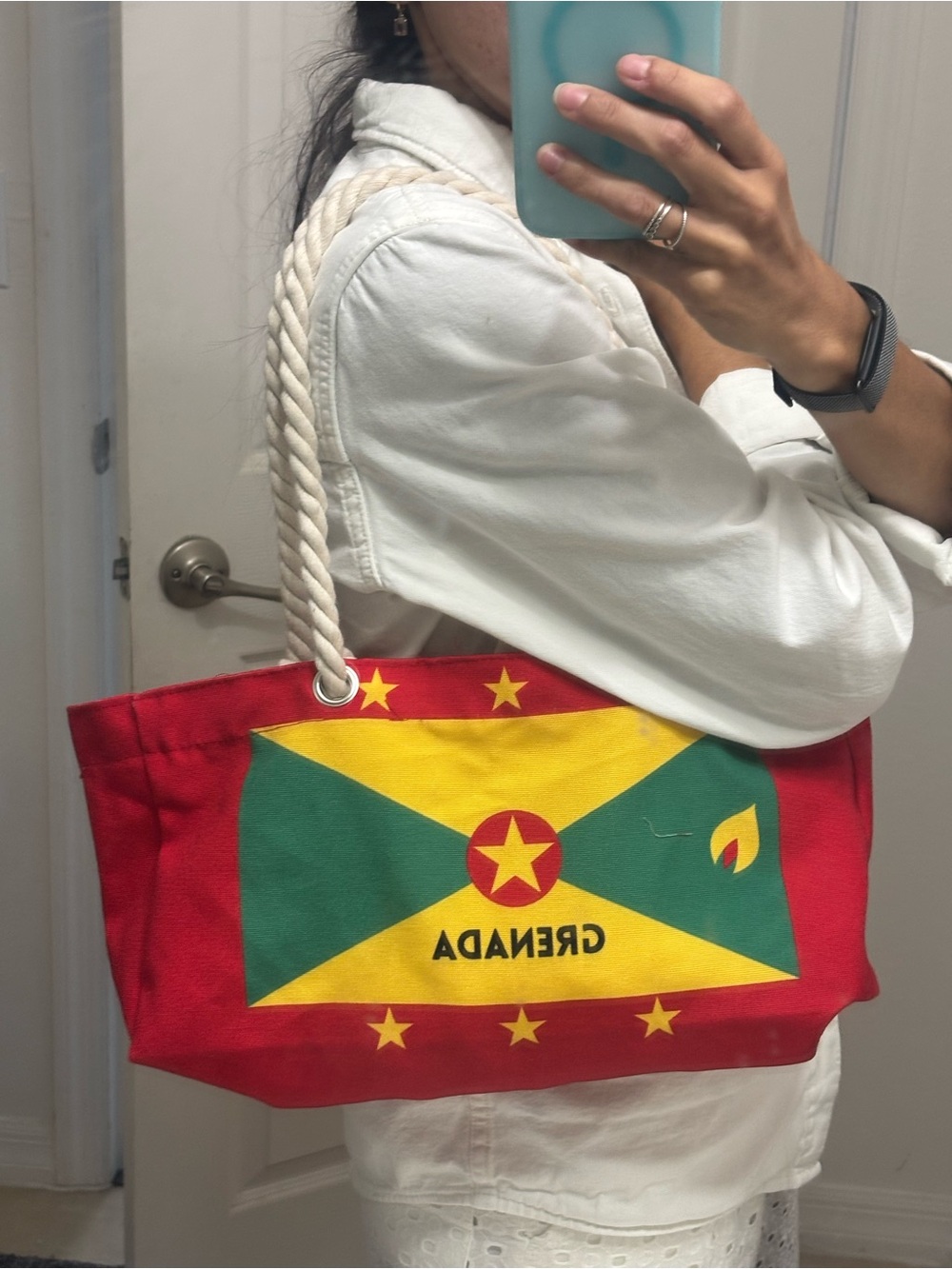 Grenada Flag Rope-Handle Canvas Tote Bag in Red